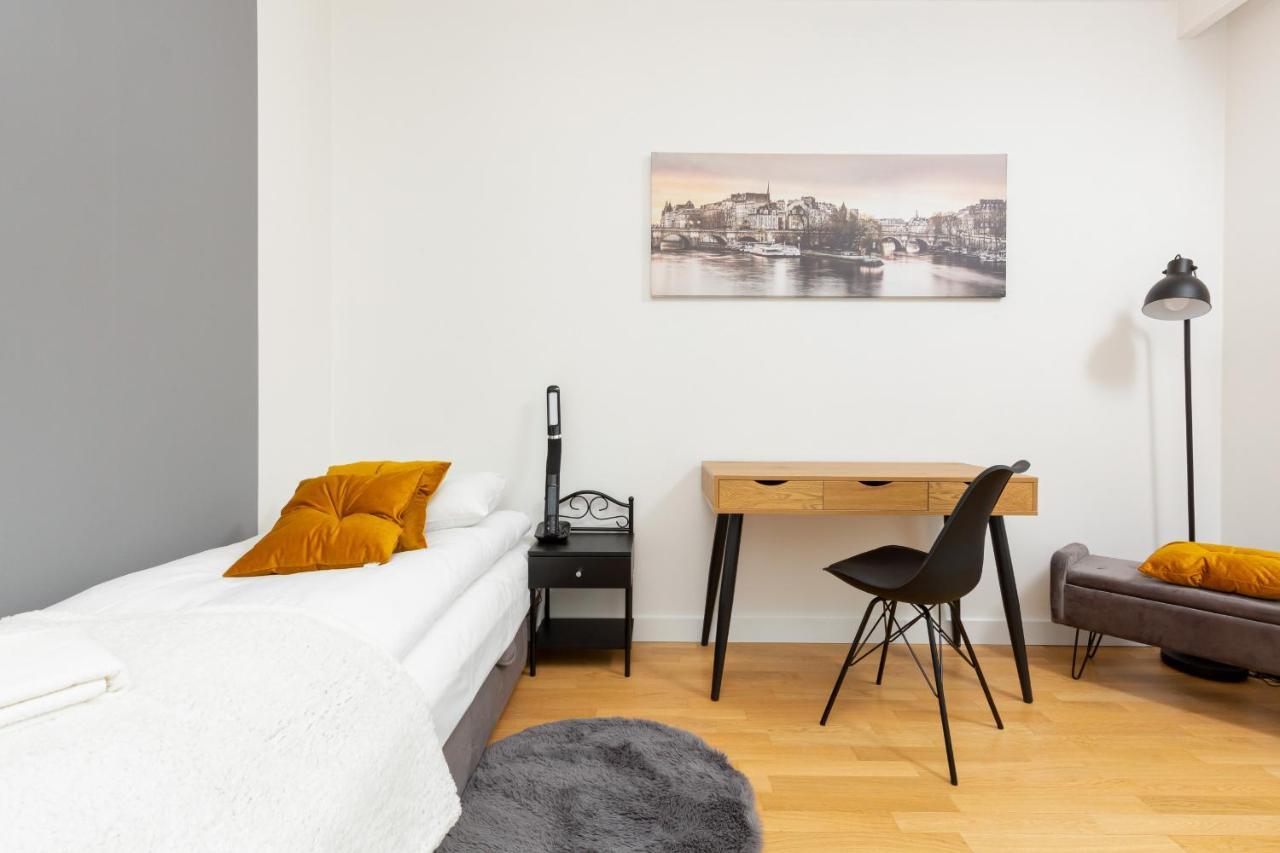 Park Arkadia Apartment With Parking Mokotow By Noclegi Renters Warszawa Eksteriør billede